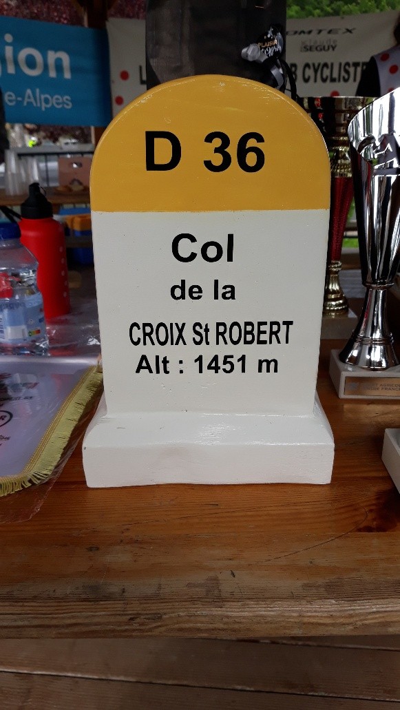 Croix st robert 15 06 24 31 